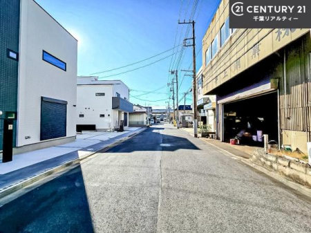 �O�ʓ��H�܂ތ��n�ʐ^ �O�ʓ��H��7���I�z����ǍD�ȗ��n�ł��B
�Ԍɓ��ꂪ���ȕ������S�ł��ˁB