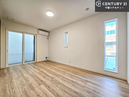 �m�� 2�ʍ̌����m�ۂ������邢�����́A���ʂ����ǂ��A���邭��ϋ��S�n�̗ǂ���ԂƂȂ��Ă���܂��B�����b�N�X���ĉ߂�����S�n�̗ǂ��������ł��I���̖ڊo�߂��X�b�L�����܂��ˁI