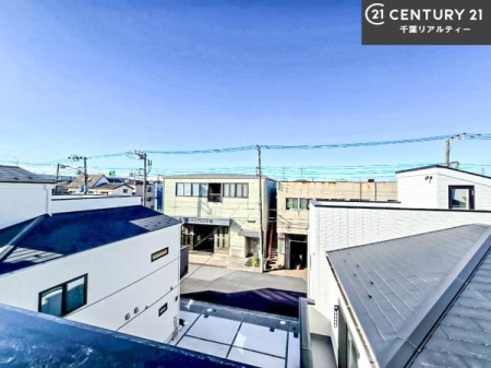 �Z�˂���̒��]�ʐ^ ������������Z��X�ł��I���͂ɂ͍����������Ȃ��A�󂪍L���J����������A�z�������傫���Ղ��邱�Ƃ�����܂���I�C�����̗ǂ������ʂ蔲����X���݂ł��I