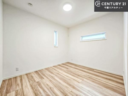 �q������ �|���o�������Ȃ��������́A���q�l�̂������Ƃ��Ă����S�ł��I
���[�X�y�[�X���[�����Ă���̂ŎU�炩�������������T�b�ƕЕt�����܂��I