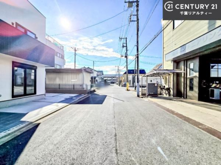 �O�ʓ��H�܂ތ��n�ʐ^ �O�ʓ��H��7���I�z����ǍD�ȗ��n�ł��B
�Ԍɓ��ꂪ���ȕ������S�ł��ˁB