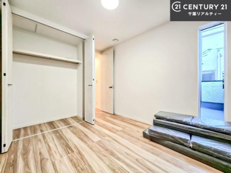 ���r���O�ȊO�̋��� �V���v���Ƀf�U�C������Ă��邽�߁A�Ƌ��I�т܂���I
���C�ɓ���̉Ƌ��u���Ă��낰���Ԃ���邱�Ƃ��ł��܂��B