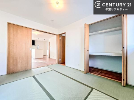 �a�� ���r���O�Ɨאڂ����a���ł��I�Ǝ��̋x�e�X�y�[�X��L�b�Y�X�y�[�X�Ƃ��Ċ��p����̂��悳�����ł��ˁI
�a���̎g�����͖�����I