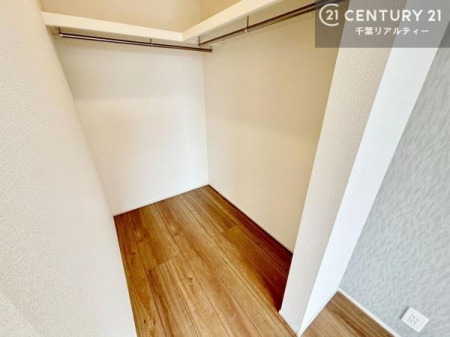 ���[ �E�H�[�N�C���N���[�[�b�g�t���ł��B��������̂��m���Ȃǂ����[���Ă��������ł��ˁI���ɂ���@�������ȂǋG�ߕ��̑傫�ȉƓd�����[�ł��܂��I