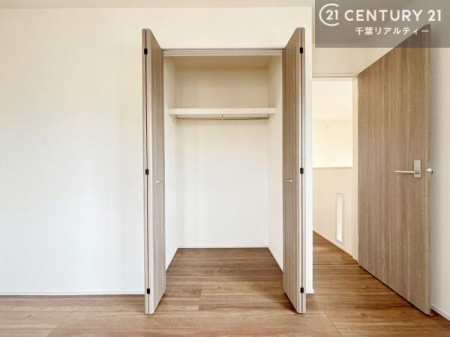 �m�� �S�����Ɏ��[�X�y�[�X����������m�ۂ����A�g������̗ǂ��Z�܂��B�e���������ƂɈߗނ���p�i����������Ɛ����ł��邽�߁A��������}������������Ԃ�ۂĂ܂��B