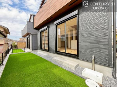 �� �z������ǍD�Ȃ���ł��I���ꂽ���ɂ͐�������n����J���I�Ȏ��Ԃ��y���߂܂��B
�K�[�f�j���O��ƒ�؉����y���߂܂��I