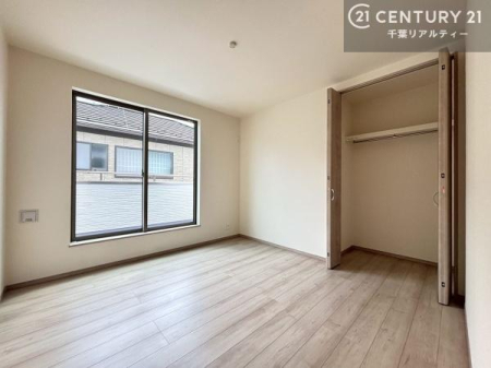 ���r���O�ȊO�̋��� ���[�X�y�[�X�����Ă��܂��I�������X�b�L�����ڂ��鎖���ł��܂��ˁB
�Ƌ��I�΂Ȃ��V���v���ȃf�U�C���ׁ̈A�Ƌ��I�΂����C�ɓ���̋�ԍ�肪�ł������ł��ˁB