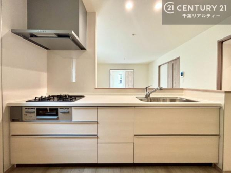 �L�b�`�� ���[�X�y�[�X���L�x�ŁA�����X�y�[�X���X�b�L���ƕЕt���Ђ�`�����p�ł��܂��I
���K�ɍ�Ƃ��ł��A�Ǝ��̌����A�b�v�I�����̗���������܂��I