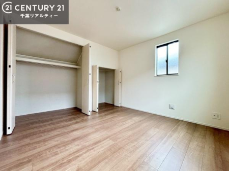 �m�� �V���v���Ƀf�U�C������Ă��邽�߁A�Ƌ��I�т܂���I
���C�ɓ���̉Ƌ��u���Ă��낰���Ԃ���邱�Ƃ��ł��܂��B