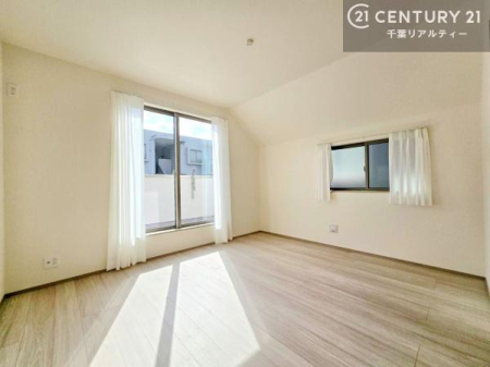 �Q�� �o���R�j�[�ɖʂ��Ă���m���ł��B���邭�����肪����A���C����������ł��܂��I���N���āA�O�ɏo�Ĕw�L�т����[�ċz�����ǂ������}������邱�Ƃ��ł��܂��B