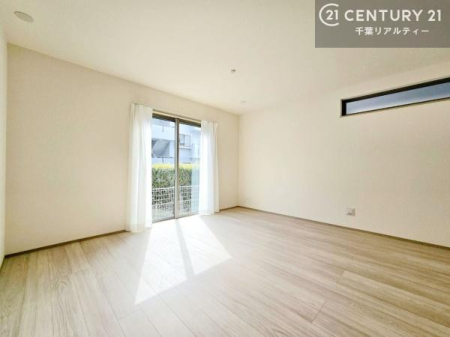 ���r���O �傫�ȑ����炽���Ղ�̗z���������閾�邢���r���O�B�J�����̂��郊�r���O�ŉƑ��c���̂��났�̎��Ԃ��߂����܂��I