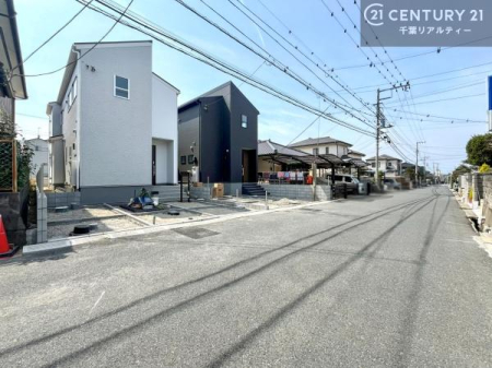 �O�ʓ��H�܂ތ��n�ʐ^ ���낢��Ȃ���]���������܂�����A���q�l�̂��v�]���ǂ��ǂ������������������B
���Ђ̐��X�^�b�t���������������܂��I