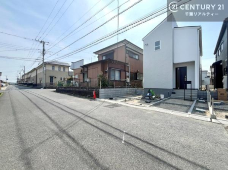 �O�ʓ��H�܂ތ��n�ʐ^ ���ӊ���A���q�l�̂���]�ɍ������������ꏏ�ɂ��ē���v���܂��B�Z��[���A�h�o�C�U�[�ɂ�邲���k������܂��B���Ђ͂��₢���킹�ɑ��Ή����܂��I���҂������܂���I