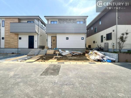 �O�ʓ��H�܂ތ��n�ʐ^ �O�ʓ��H6���I�z����ǍD�ȗ��n�ł��B
�Ԍɓ��ꂪ���ȕ������S�ł��ˁB