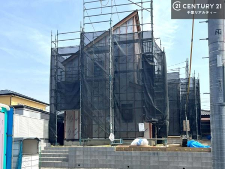 ���̑����n ���݌��z���B������͖��邭�J���I�ȃ��r���O��ŐV�ݔ��̃L�b�`���Ȃǉ��K�ȋ�Ԃ��L����܂��B�����������炱���g�V������炵�h�ւ̊��҂����܂�Z�܂��B�����������Ȃ����z���̗l�q���K���ł��B