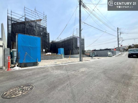 �O�ʓ��H�܂ތ��n�ʐ^ ���ӊ���A���q�l�̂���]�ɍ������������ꏏ�ɂ��ē���v���܂��B�Z��[���A�h�o�C�U�[�ɂ�邲���k������܂��B���Ђ͂��₢���킹�ɑ��Ή����܂��I���҂������܂���I