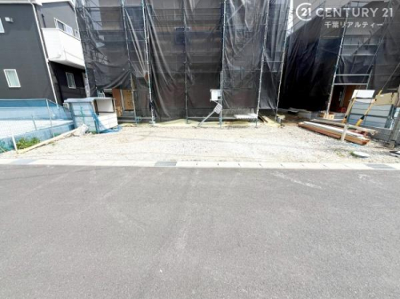 ���ԏ� ���ԃX�y�[�X��3�䕪����܂��I�Z�J���h�J�[�͂������A�o�C�N�⎩�]�ԂȂǂ��u���ꏊ�ɍ���܂���B