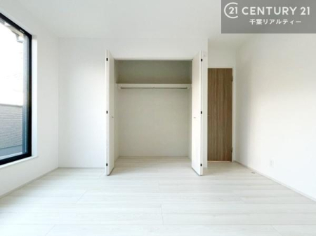 �Q�� ���[�͂̂���m���ł��B����������������L�X�Ǝg���ċC�������ǂ��ł��I
�L���C�Ȗ��邢�������ŉ߂����̂́A�X�ɂ̂�т�������ł��܂��ˁI