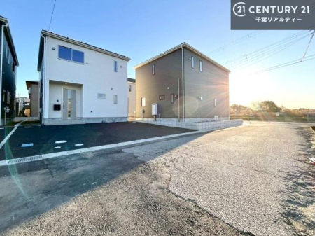 �O�ʓ��H�܂ތ��n�ʐ^ ���ӊ���A���q�l�̂���]�ɍ������������ꏏ�ɂ��ē���v���܂��B�Z��[���A�h�o�C�U�[�ɂ�邲���k������܂��B���Ђ͂��₢���킹�ɑ��Ή����܂��I���҂������܂���I