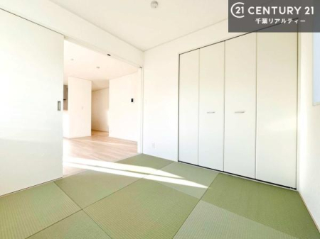 �a�� ���r���O�Ɨאڂ����a���ł��I�Ǝ��̋x�e�X�y�[�X��L�b�Y�X�y�[�X�Ƃ��Ċ��p����̂��悳�����ł��ˁI
�a���̎g�����͖�����I