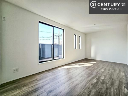 �m�� �o���R�j�[�ɖʂ��Ă���m���ł��B���邭�����肪����A���C����������ł��܂��I���N���āA�O�ɏo�Ĕw�L�т����[�ċz�����ǂ������}������邱�Ƃ��ł��܂��B