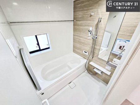 ���� �������������l�̕��͋C�̃o�X���[���́A�����o�Ă��ăo�X�^�C�����[���I
���d���撣���Ă��邲�J���ɂ��D�݂̓����̓����܂����āA�y����ł݂Ă͂������ł��傤���H