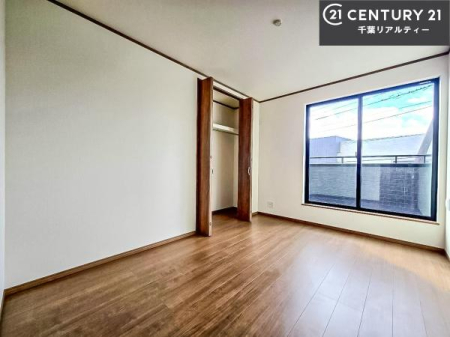 �m�� �o���R�j�[�ɖʂ��Ă���m���ł��B���邭�����肪����A���C����������ł��܂��I���N���āA�O�ɏo�Ĕw�L�т����[�ċz�����ǂ������}������邱�Ƃ��ł��܂��B