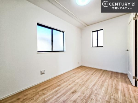 �q������ �|���o�������Ȃ��������́A���q�l�̂������Ƃ��Ă����S�ł��I
���[�X�y�[�X���[�����Ă���̂ŎU�炩�������������T�b�ƕЕt�����܂��I