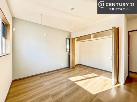 �m�� ���[���������肠��̂ŉƋ�̔z�u�����₷���A���C�t�X�^�C���ɍ��킹����������肪�\�ł��B