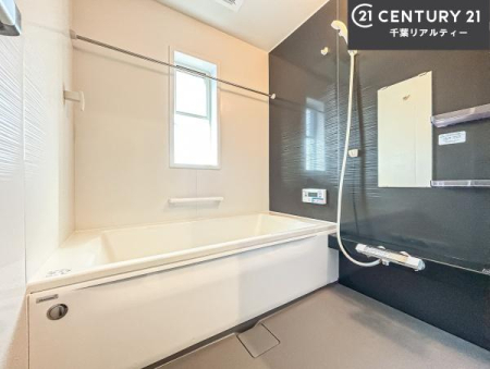 ���� �L�X�o�X�ň���̔������t���b�V���B�����L�΂���̂ŁA�����ɂ��������ƐZ����܂��ˁI�����̃o�X�^�C�����y���݂ɂȂ�܂��B