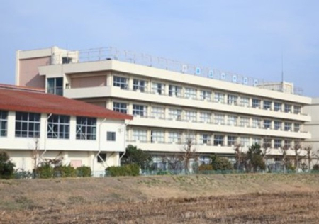 ���ӊ� �y���w�Z�z�s��s�����������w�Z�F1500m