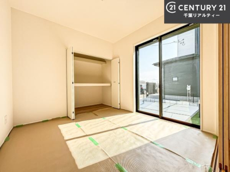 �a�� �^�^�~�̍��肪���炬��^����A�����b�N�X��ԁB�����傫���J�����̂���a���ƂȂ��Ă���܂��B���{�l�̐S������u�a�v�̋�ԁB