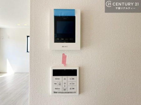 ���̑� TV���j�^�[�t���C���^�[�z���ł��q�l�̂�����Ԓ��Ȃǂ����S�ł��ˁB�{�^���ЂƂł����C�̏������ƂƂ̂��I�I�[�g�o�X���B