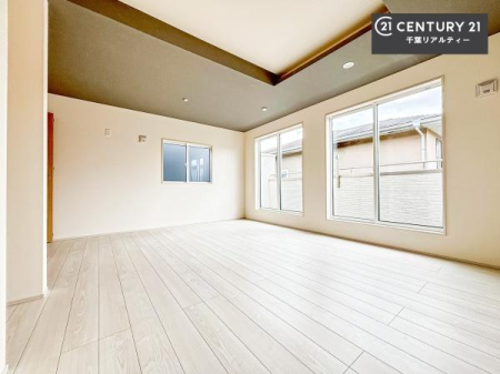 �Q�� �Ԏd�؂�Ή��\�Ȃ������ł��B��Ƃ�̂���L���ŁA�v���C�x�[�g���[����q�������A���ړI�Ɏg���₷���������ł��B