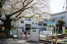 ���ӊ� �y���w�Z�z�s��s���唐���w�Z�F1132m