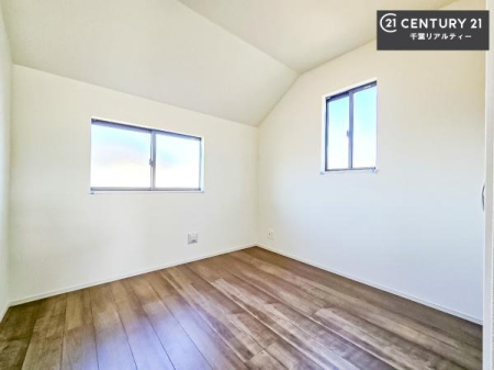 �m�� 2�ʍ̌����m�ۂ������邢�����́A���ʂ����ǂ��A���邭��ϋ��S�n�̗ǂ���ԂƂȂ��Ă���܂��B�����b�N�X���ĉ߂�����S�n�̗ǂ��������ł��I���̖ڊo�߂��X�b�L�����܂��ˁI