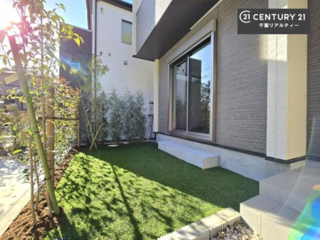 �� �z������ǍD�Ȃ���ł��I���ꂽ���ɂ͐�������n����J���I�Ȏ��Ԃ��y���߂܂��B
�K�[�f�j���O��ƒ�؉����y���߂܂��I