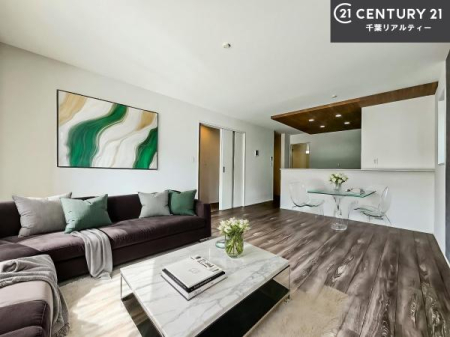 ���r���O �Ƌ��CG�p�[�X�ł��B�S�n�ǂ����r���O�͉Ƒ������R�ƏW�܂�܂��B�Ƒ��c�R�̎��Ԃ����������ł��B���Ƒ��ƁA����w�[���������Ԃ��߂��������ł��ˁB