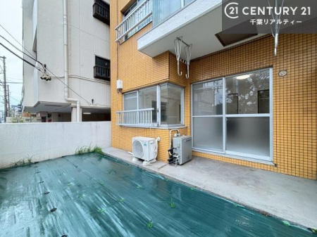 �� ������Ƃ�������X�؁[�X���t���Ă��܂��I�K�[�f�j���O���y���߂����ł��ˁB