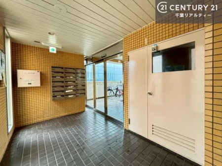 �G���g�����X �u���̕����C�ɂȂ�I�v�u�������Ăǂ�ȏ��H�v�u�����Əڂ����m�肽���I�v�Ǝv������A���C�y�ɂ����k���������B�S���X�^�b�t�����J�ɂ������������܂��B