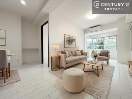 ���r���O �Ƌ��CG�p�[�X�ł��B�J�����̂���L�XLDK�I�\�t�@�[��_�C�j���O�e�[�u����u���Ă������ɂȂ�Ȃ��̂ŉ��K�ɉ߂����܂��I�R�~���j�P�[�V���������₷�����r���O�ł��I