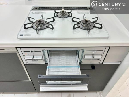 �L�b�`�� �R�����͎O������̂ł������̓����i�s���ł��܂��B
�������O�����t���ł��B�����X�y�[�X���L�X���Ă���׍�Ƃ����₷���I�g�����肪�ǂ��V�X�e���L�b�`���ł��I