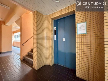 ���̑����p�� �G���x�[�^�[������A���K�ŃX���[�Y�Ȉړ��������B
���������A��₨���̓����A�X�g���X�Ȃ��������֌������܂��B