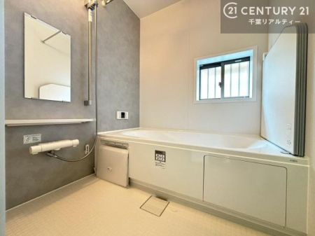 ���� �������������l�̕��͋C�̃o�X���[���́A�����o�Ă��ăo�X�^�C�����[���I
���d���撣���Ă��邲�J���ɂ��D�݂̓����̓����܂����āA�y����ł݂Ă͂������ł��傤���H