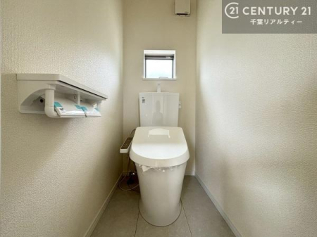 �g�C�� �������֍��ɂ��A�~��͕֍����g�����ł���̂ŗ₽���֍��ɍ��炸�ɍςފ������d�l�ł��I�V���v���ȃJ���[����Ƃ��Ă���̂ŁA������ꂪ���₷���ł��B