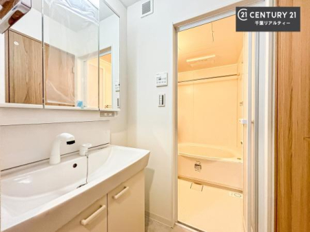 ���ʑ�E���ʏ� �g�Ȃ�𐮂�����ʏ��́A���������厖�ł��I������̐������̂��镵�͋C�����o�I�C�����悭���g�����������܂��B