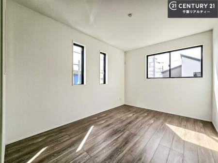 �q������ �|���o�������Ȃ��������́A���q�l�̂������Ƃ��Ă����S�ł��I
���[�X�y�[�X���[�����Ă���̂ŎU�炩�������������T�b�ƕЕt�����܂��I