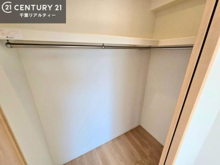 ���[ �E�H�[�N�C���N���[�[�b�g�t���ł��B��������̂��m���Ȃǂ����[���Ă��������ł��ˁI���ɂ���@�������ȂǋG�ߕ��̑傫�ȉƓd�����[�ł��܂��I