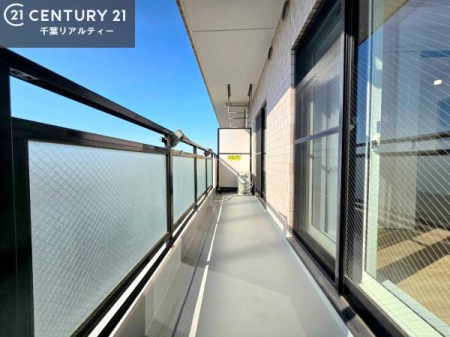 �o���R�j�[ �z������̗ǂ��o���R�j�[�ŁA�����󕨂��悭���������ł��ˁI
���V�C�̗ǂ����ɂ̓o���R�j�[�֏o�ă��t���b�V������̂��C�����悳�����ł��B