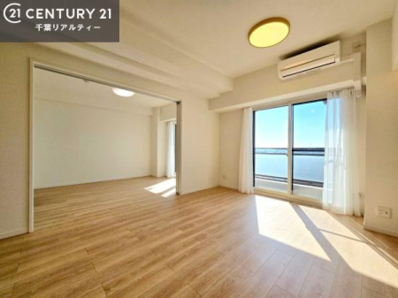 ���r���O �D�����z���܂肪���r���O����ł���ċ��S�n�̗ǂ���Ԃ����o���Ă���܂��I
���났�̎��Ԃ��߂����܂��I